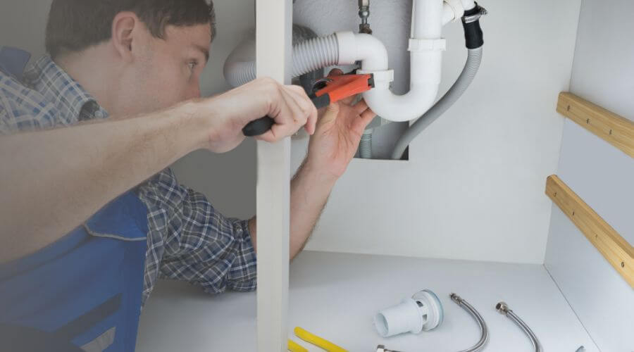 Expert burst pipe repair services in Somerville, AL